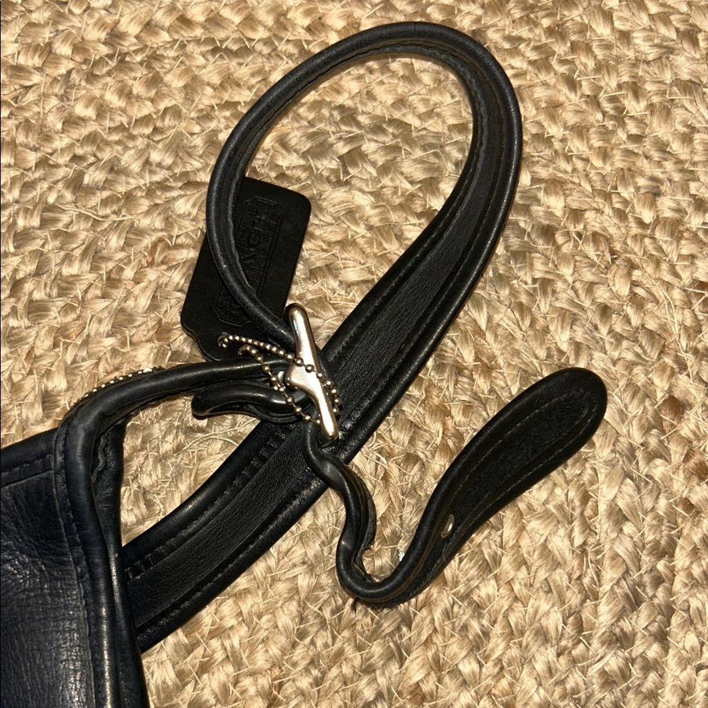 Coach Elegant Black Leather Crossbody Bag - Picture 9 of 9